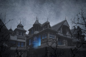 Winchester Mystery House - Unhinged