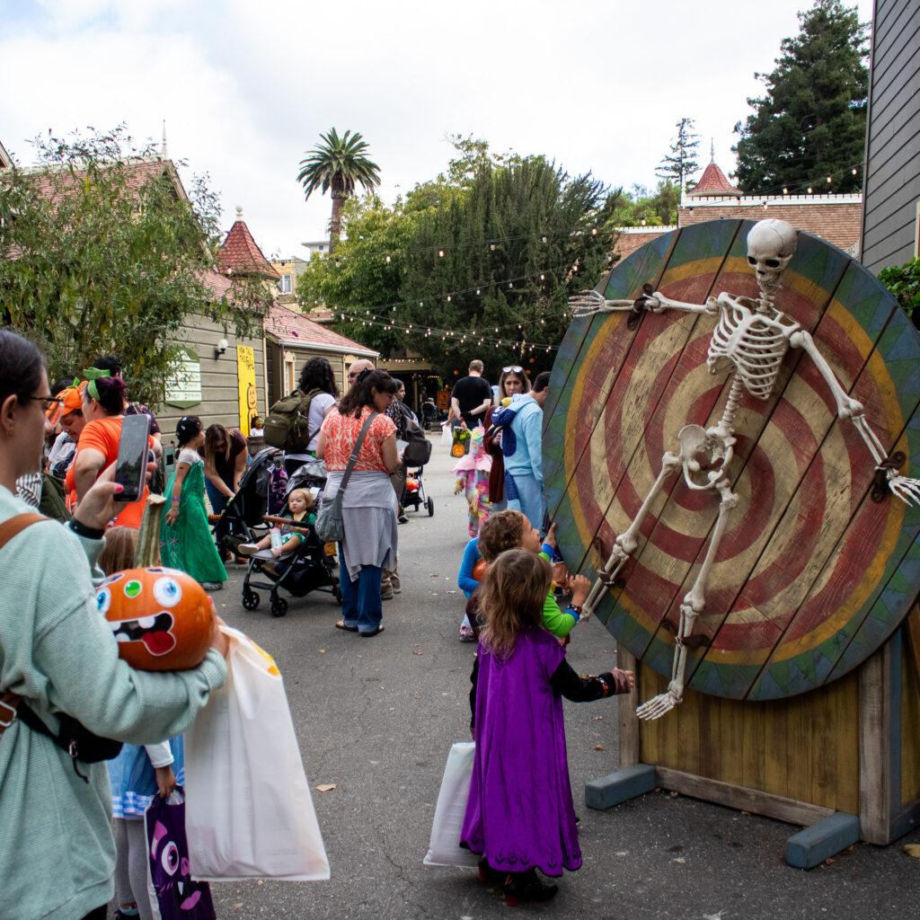 kids halloween winchester mystery house