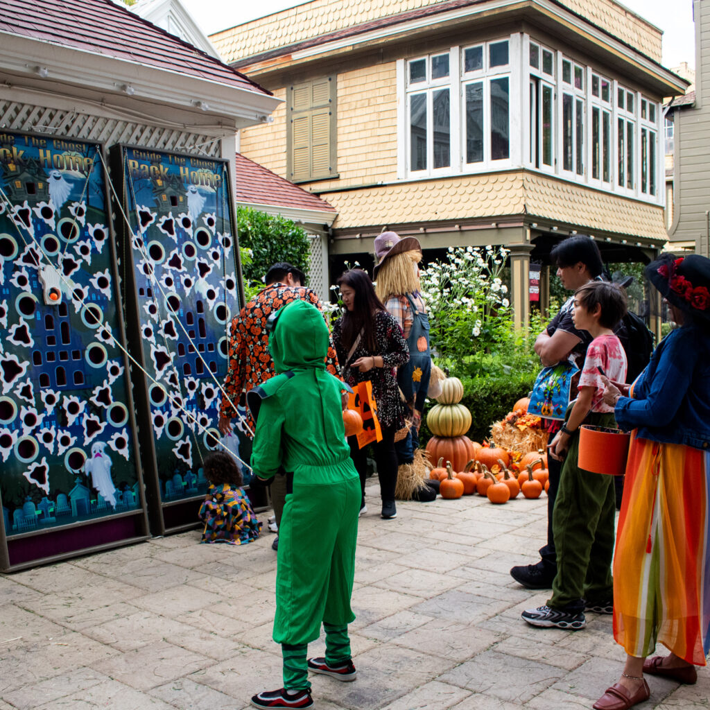 kids halloween winchester mystery house